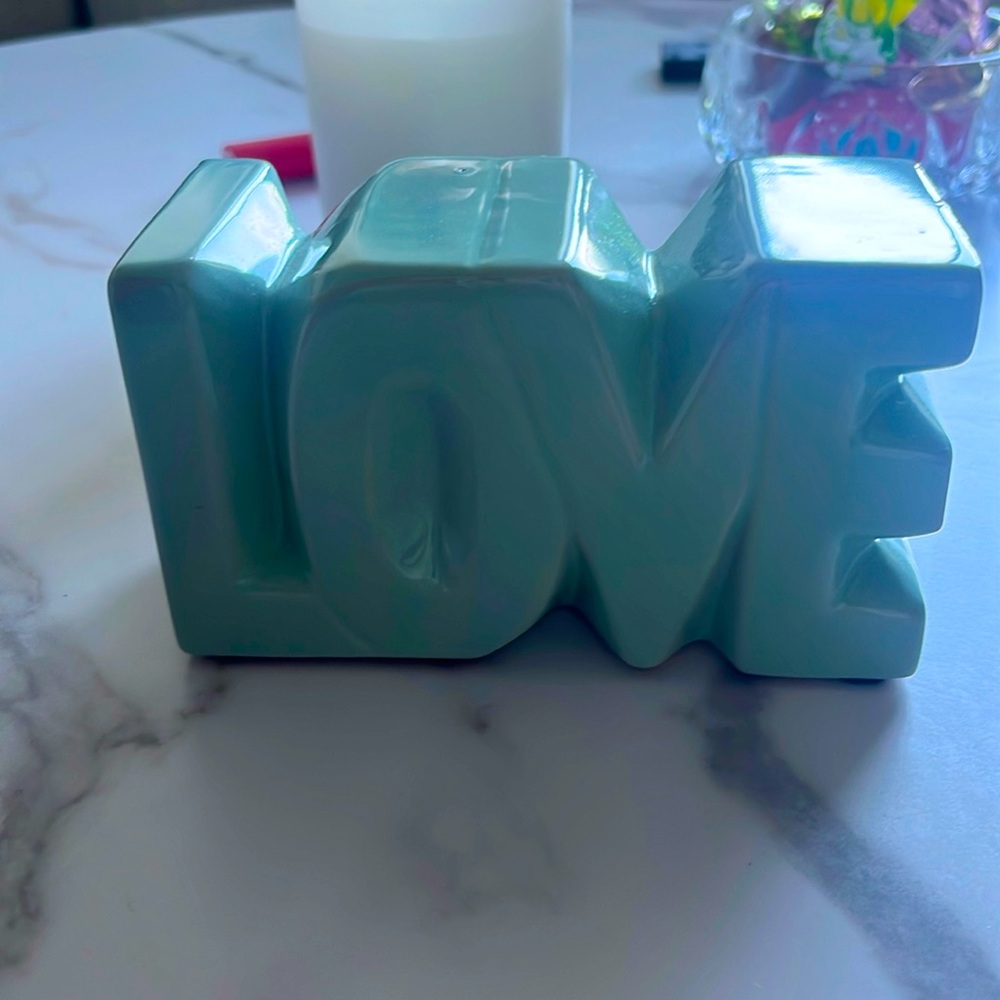 LOVE decor